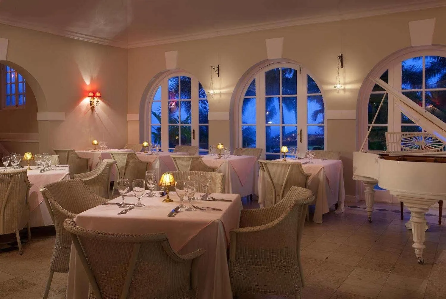 Couples Sans Souci All Inclusive Очо-Риос